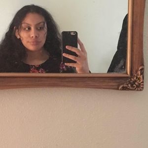 Meet your Posher, Rebekah